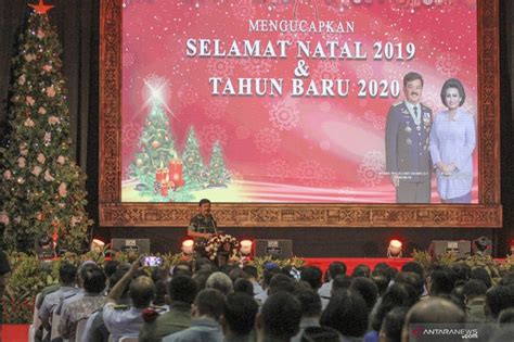 Mengarusutamakan ekonomi kreatif dalam rencana pembangunan nasional. Khotbah Kreatif Tentang Natal / Bupati Royke Roring Safari Natal Di Peleloan / Meskipun, mungkin ...