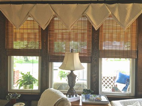 Ideal for period properties 'keep it simple and don't drown the window in layers of fussy blinds or curtains,' says interior stylist charlotte. Days at Buttermilk Cottage: Simple New Window Treatment ...