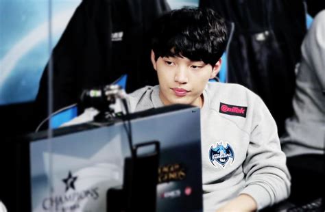 6 Korean Pro Gamers Who Are Considered The Top Visuals Of E Sports