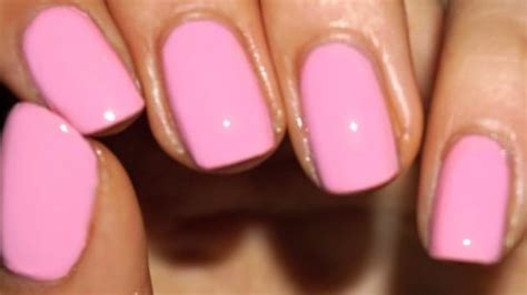 Check spelling or type a new query. She Shows You How Paint Your Nails Like A Pro With A Few ...