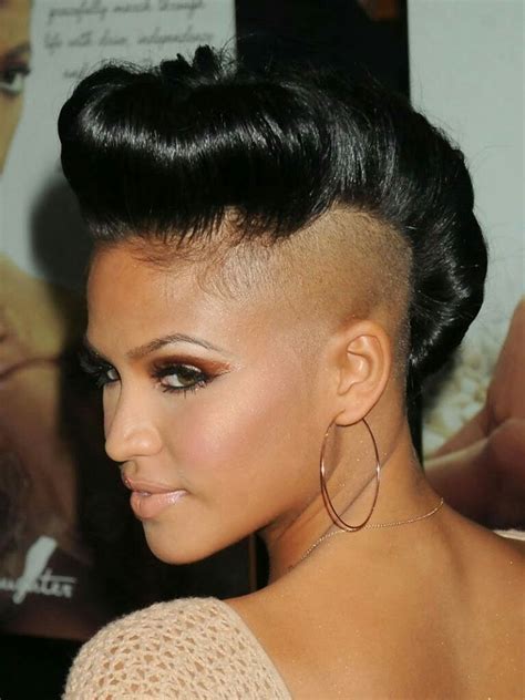 Only A Handful Can Successfully Rock This Look Mohawk Frisur