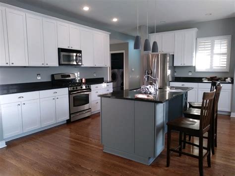 Hire the best cabinet refacing services in pittsburgh, pa on homeadvisor. Residential Kitchen Wooden Cabinet Painting or Re-Staining ...