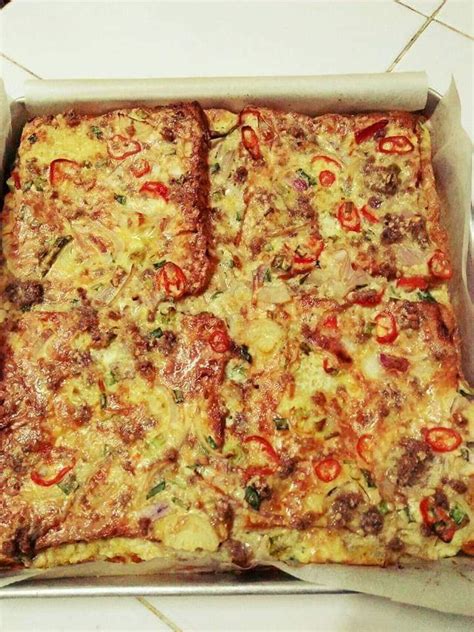 Sebenarnya membuat pizza bukanlah hal sulit dan bisa dilakukan oleh siapa saja, bahkan di rumah tanpa oven sekalipun. Roti Heaven Ala Pizza Terlajak Mudah, Ringkas Je Cara Buat ...