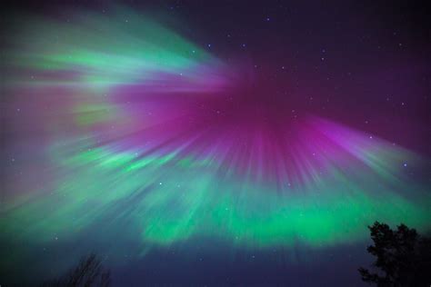 Incredible Aurora Borealis Northern Lights Display