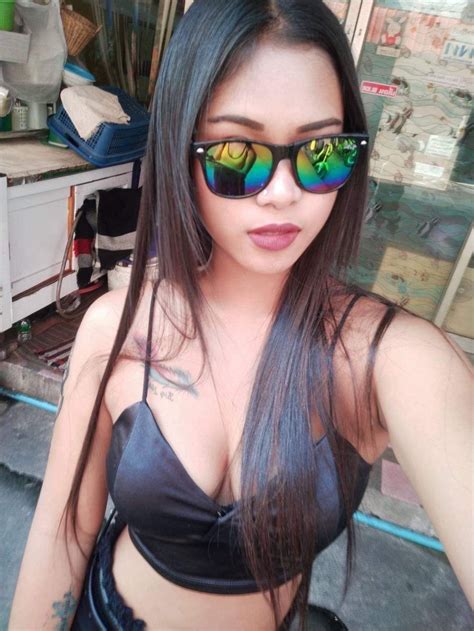 Girl In Soi 6 Pattaya Pattaya Girl Cat Eye Sunglasses