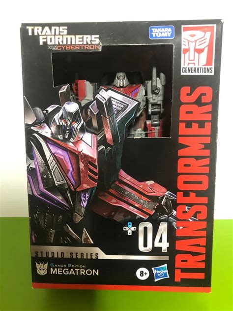 Studio Series Voyager Gamer Edition Wfc Megatron First Look