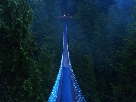 Amazing Places To Travel Capilano Suspension Bridge Vancouver