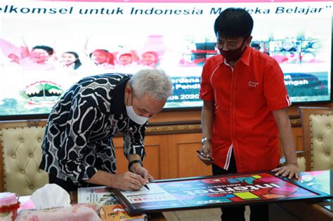 Kartu kredit bca dikenal sebagai salah satu kartu kredit terbaik yang banyak dipilih oleh masyarakat tanah air. Bantuan Kuota Dari Pemerintah Kartu Telkomsel - Dunia Sosial
