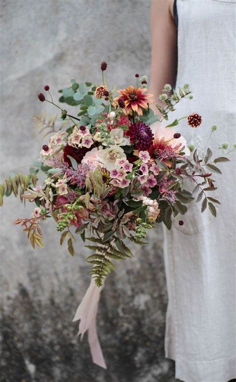 The Latest Trends For Bridal Bouquets Bridal Bouquet Flowers Wedding