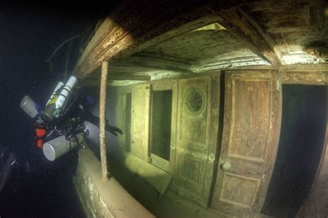 Century Old Sunken Ship Preserved In Perfect Condition Beneath Lake