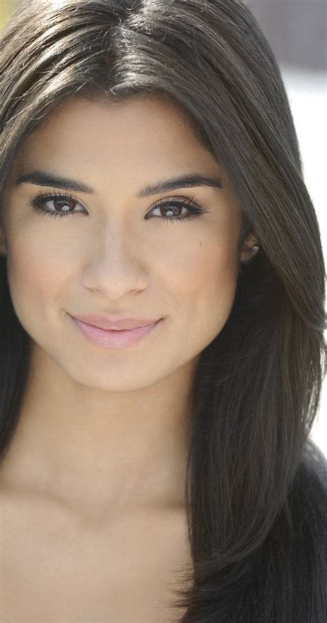 Pictures And Photos Of Diane Guerrero Latina Beauty Beauty Girl