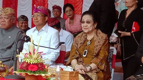 Buka Pesta Kesenian Bali Megawati Minta Ke Gubernur Koster Jangan