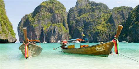 Diving, golf , property for sale, restaurants, and business directory. phuket-boats-thailand