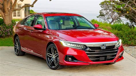 The absence of the back entrances helps make the back car seats challenging to easy access. Honda Accord 2021 llega con mejor diseño, equipamiento y ...
