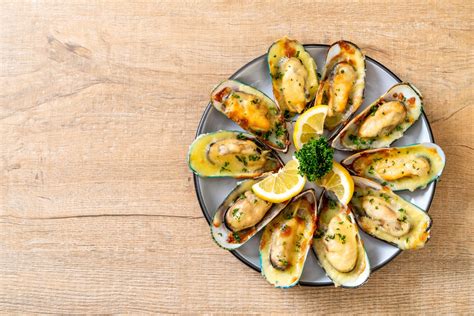 Recette des moules gratinées farcies beurre ail et persil