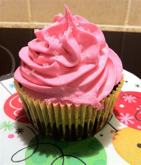 Chocolate Cupcakes With Hot Pink Frosting Butterlust Cupcake