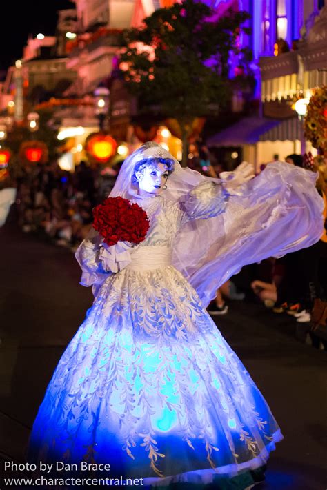 Constance Hatchaway Haunted Mansion Bride At Disney Character Central