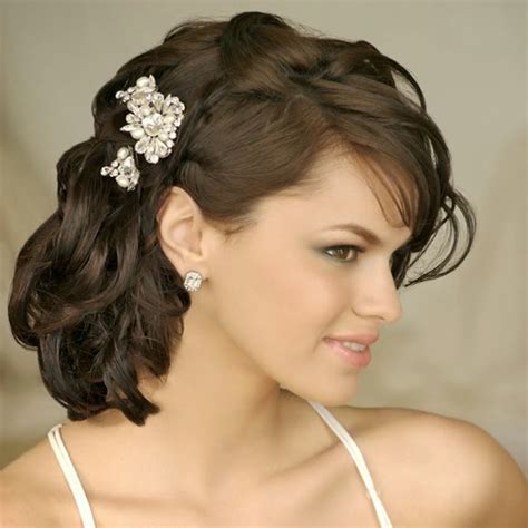Medium length hair is mainstream nowadays while the popularity of the blonde hairstyles can't be overlooked. Medium Length Wedding Hairstyles - Wedding Hairstyle