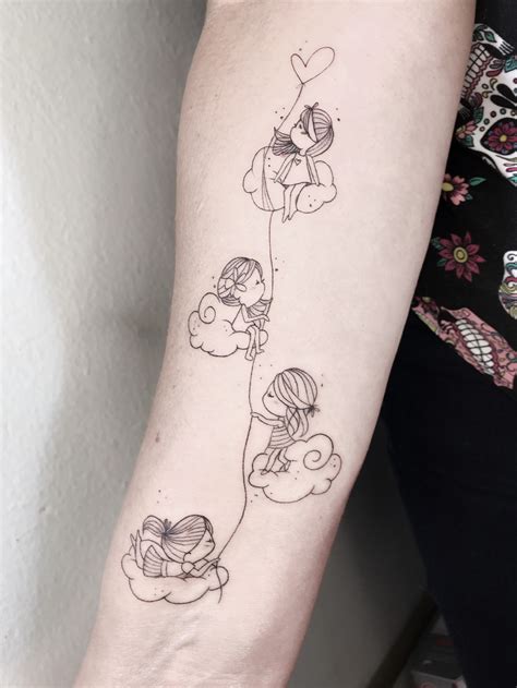 Delicate Tattoos Check Out These 42 Inspirations Meninas Com