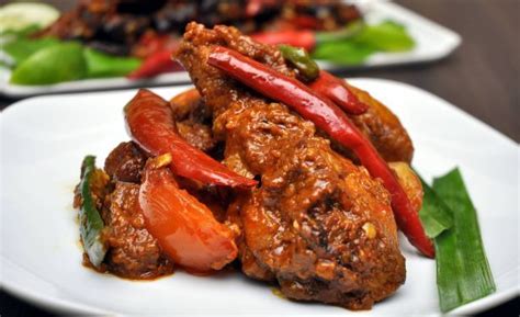 Cara Memasak Ayam Masak Merah Yang Ringkas