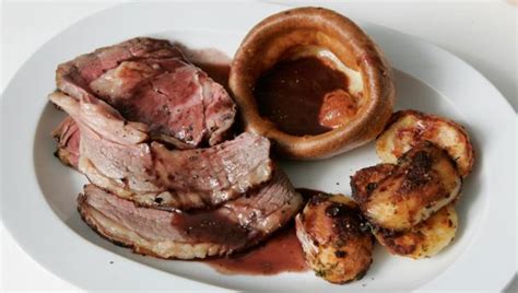 How To Cook Roast Beef With Yorkshire Puddings Recipe Bbc Food
