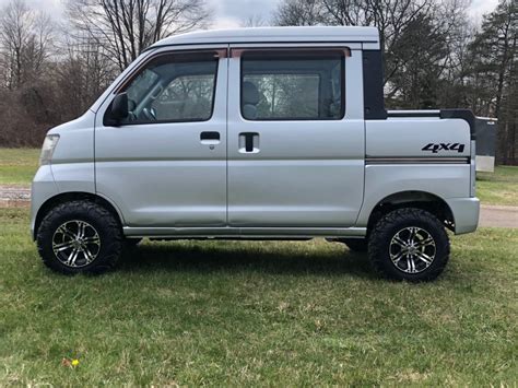Daihatsu Hijet Deck Van Made By Toyota Us Mini Truck Sales