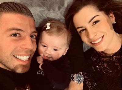 Alderweireld started his career at the club's first round championship match against the dutch capital. Toby Alderweireld | Bio, salary, net worth, married ...