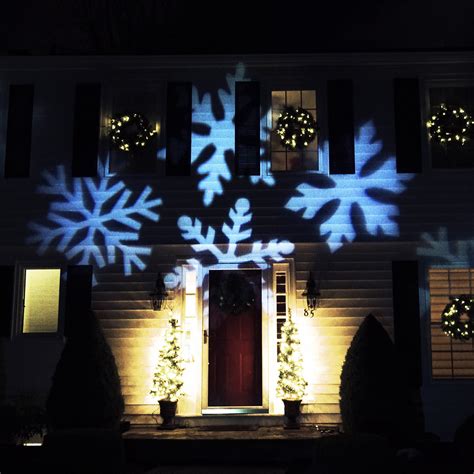 Northlight Outdoor Led Snowflake Christmas Light Projector With Remote