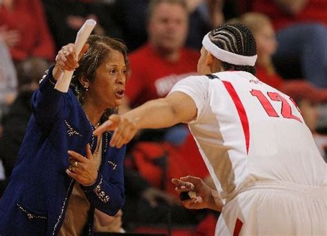 Rutgers Womens Coach C Vivian Stringer Finds Her Philosophy Must Become More Offensive