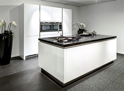 Moderne Keuken Met Eiland Kitchen Island With Sink Kitchen Marble