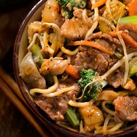 Chefs with decade of experience excels food thai food. Wok-Nudeln | Fleisch-Rezepte | Thai Kitchen | Thai Kitchen