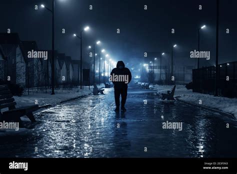 City Street Night Dark Lonely Hi Res Stock Photography And Images Alamy