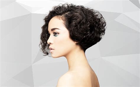 Not all curly hair types require the same care, treatments and products. Layering, Graduation & Disconnection On Curly Hair ...