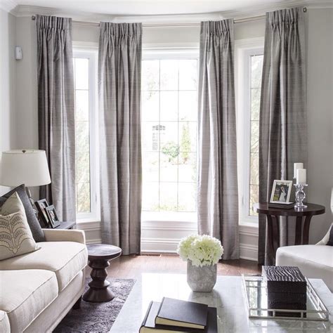 Living Room Bay Window Treatment Ideas