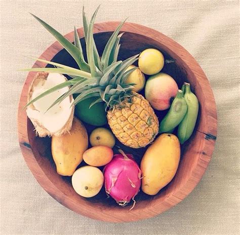 Tropical Fruit Bowl Tropical Fruit Fruit Bowl Healthy Living Pretty
