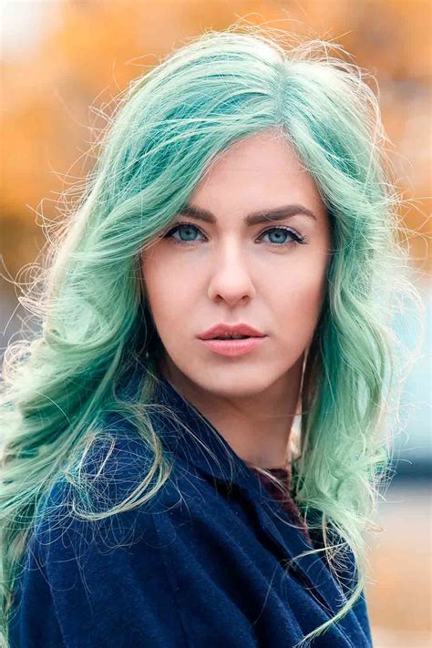 Fresh Teal Hair Ideas To Stand Out In The Crowd
