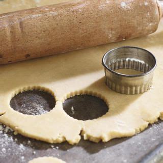 When we say short in pastry terms, we're talking about the finished pastry's crumbly quality. Mary Berrys Short Crust Pastry Recipe Pastry Recipe ...