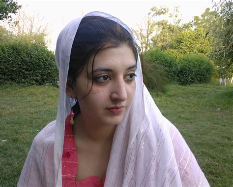 Pakistani Girls Beautiful Pakistani Girl Hd X Wallpaper