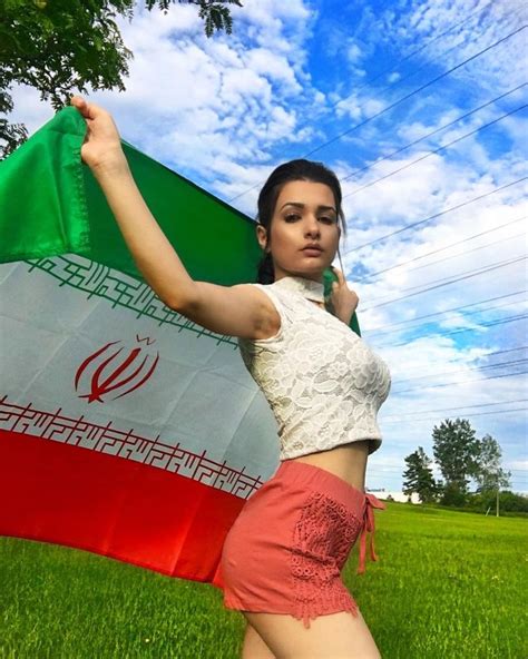 Instagram Model From Iran Gained 1 Million Followers Through Comic