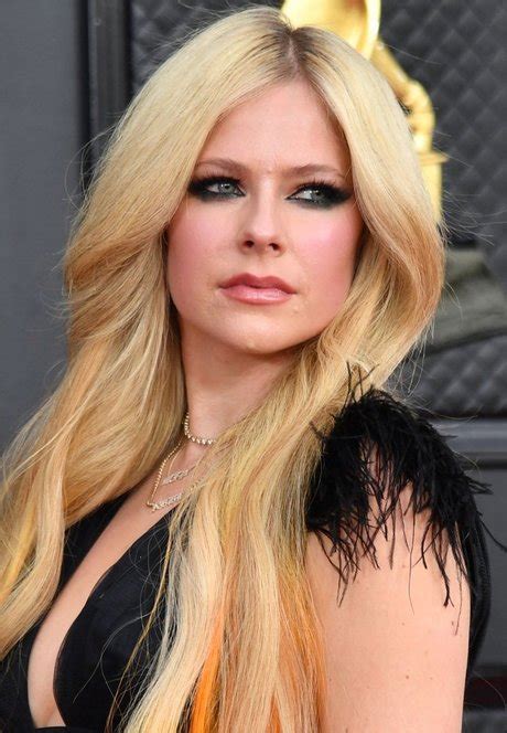 Avril Lavigne Nude Onlyfans Leaked Photo 230 Topfapgirls