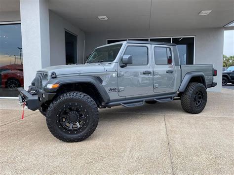 2020 Jeep Gladiator Equipped With A Fabtech 3 Lift Kit In 2020 Jeep