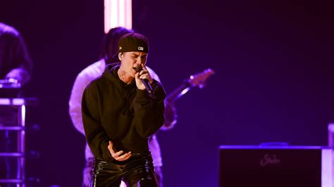Justin Bieber Is Selling The Rights To All His Songs For 200 Million