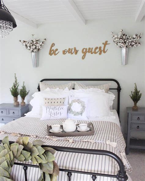 12 brilliant ideas for your small bedroom. 39 Best Farmhouse Bedroom Design and Decor Ideas for 2017