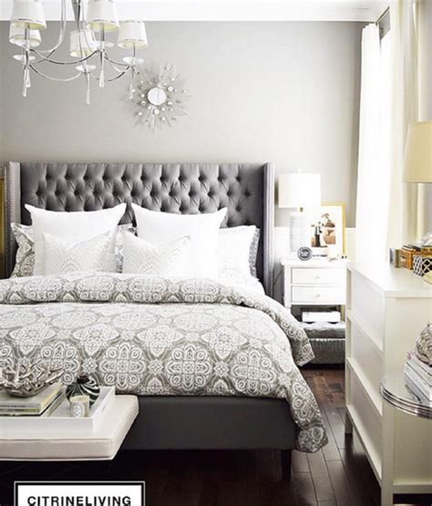 Queen sized rectangular grey button tufted headboard: Grey patterns and tufted headboard make the perfect combo ...