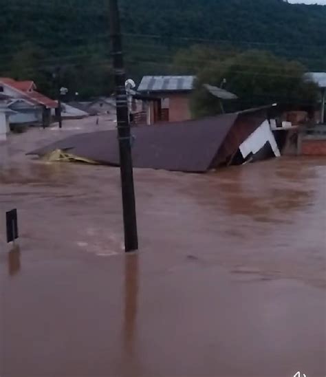 Cidades de Muçum e Santa Tereza são atingidas por enchente catastrófica