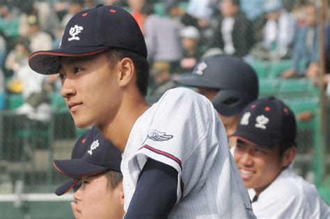 【2019秋季高校野球北信越大会】準決勝＝日本航空石川9－1北越 写真特集412 毎日新聞