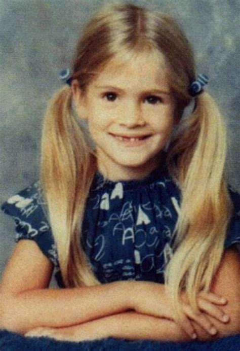 17 Rare And Adorable Photos Of Julia Roberts When She Was A Kid Young