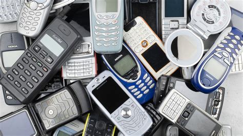 iconic cell phone designs from the early 2000s 60 off