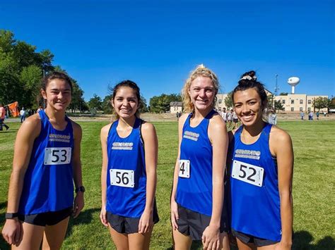 Cmc Eagles Cross Country Team Scores Some ‘firsts