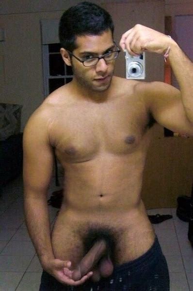 Sexy Naked Pics Of A Hunky Desi Voyeur Indian Gay Site Hot Sex Picture